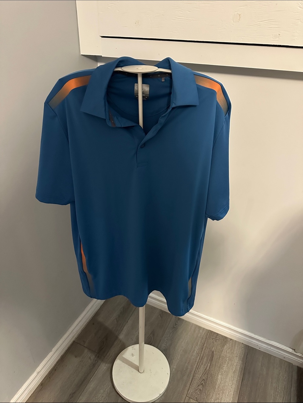 Callaway size M golf shirt polo